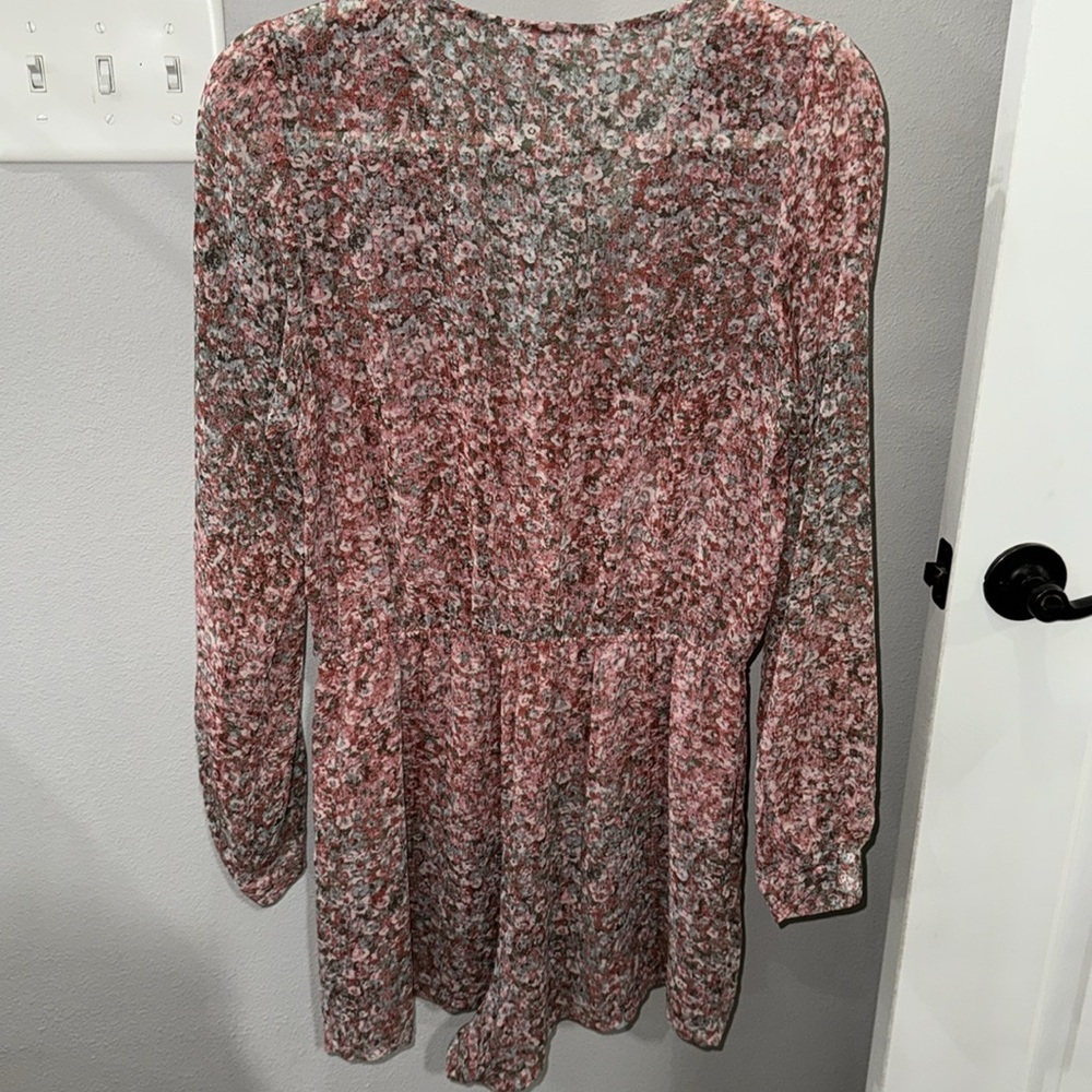 BCBGeneration Floral Romper. - Picture 3 of 3